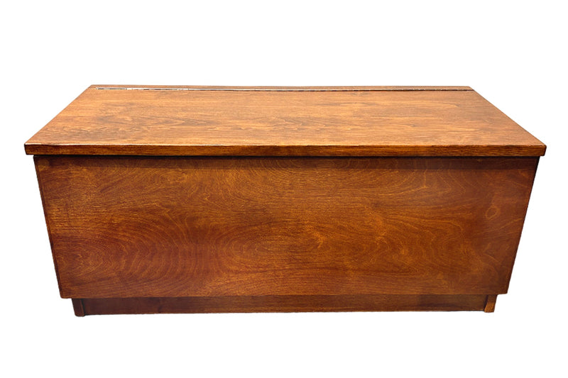 Melvin Blanket & Toy Box in Victoria